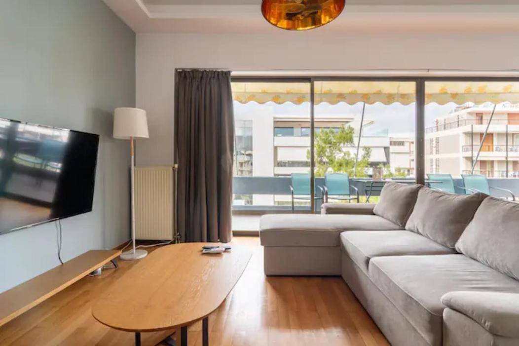 Βright Walled Designed Apt In Glyfada Center Athen Exterior foto